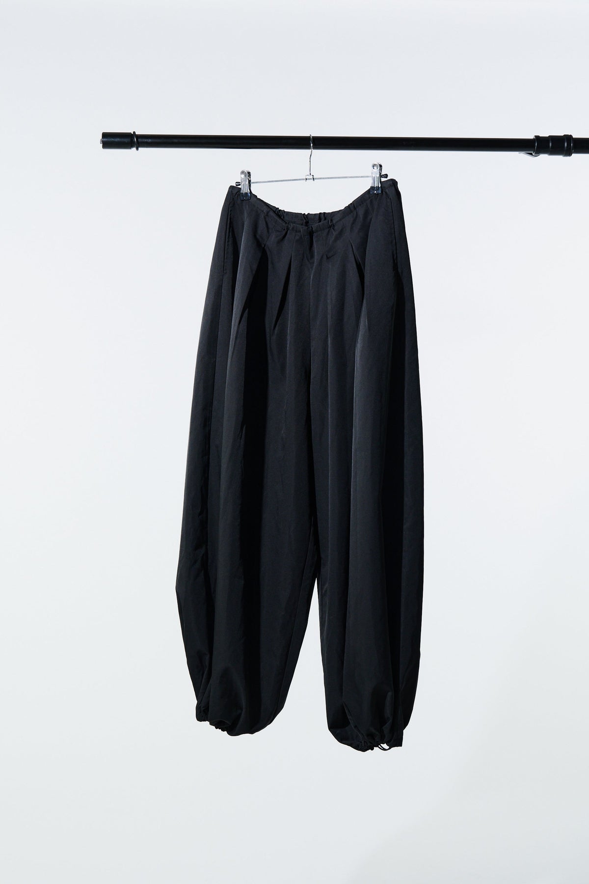 Volume Balloon Pants